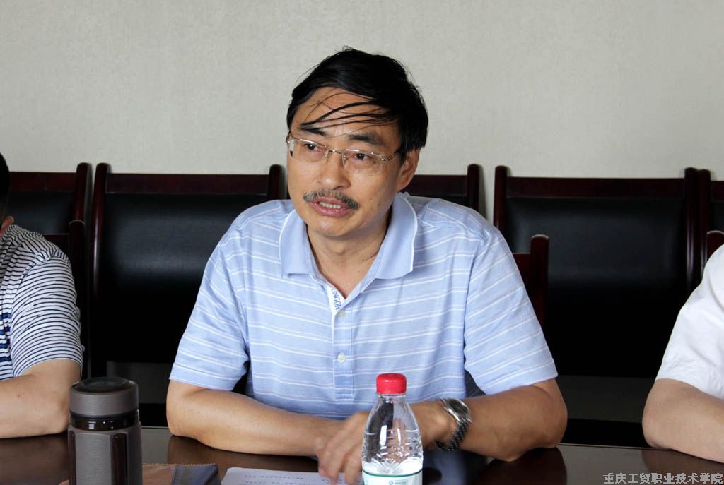 市教委专家组检查我院食堂标准化建设