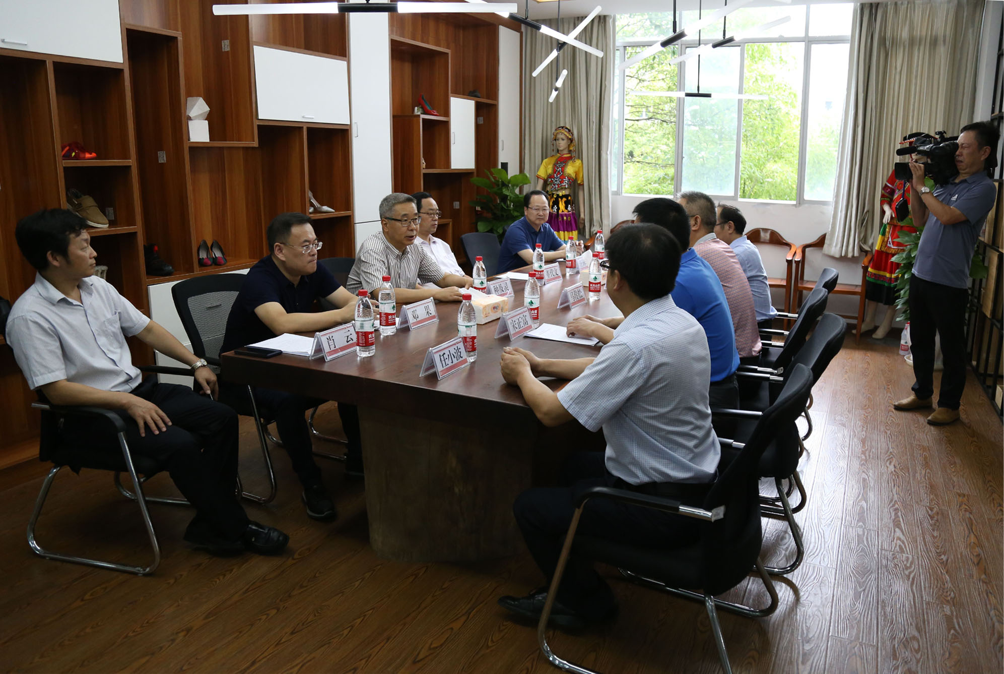 涪陵区区委副书记,区长种及灵率队来我院开展教师节慰问