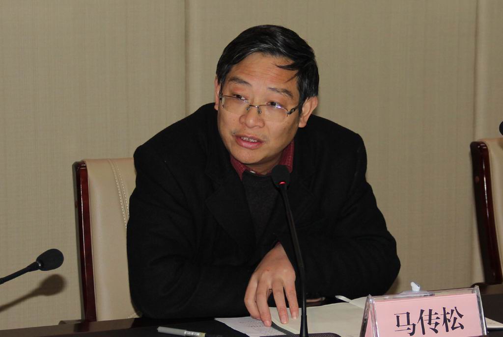 学院召开民主党派、党外知识分子学习贯彻十八大精神专题会