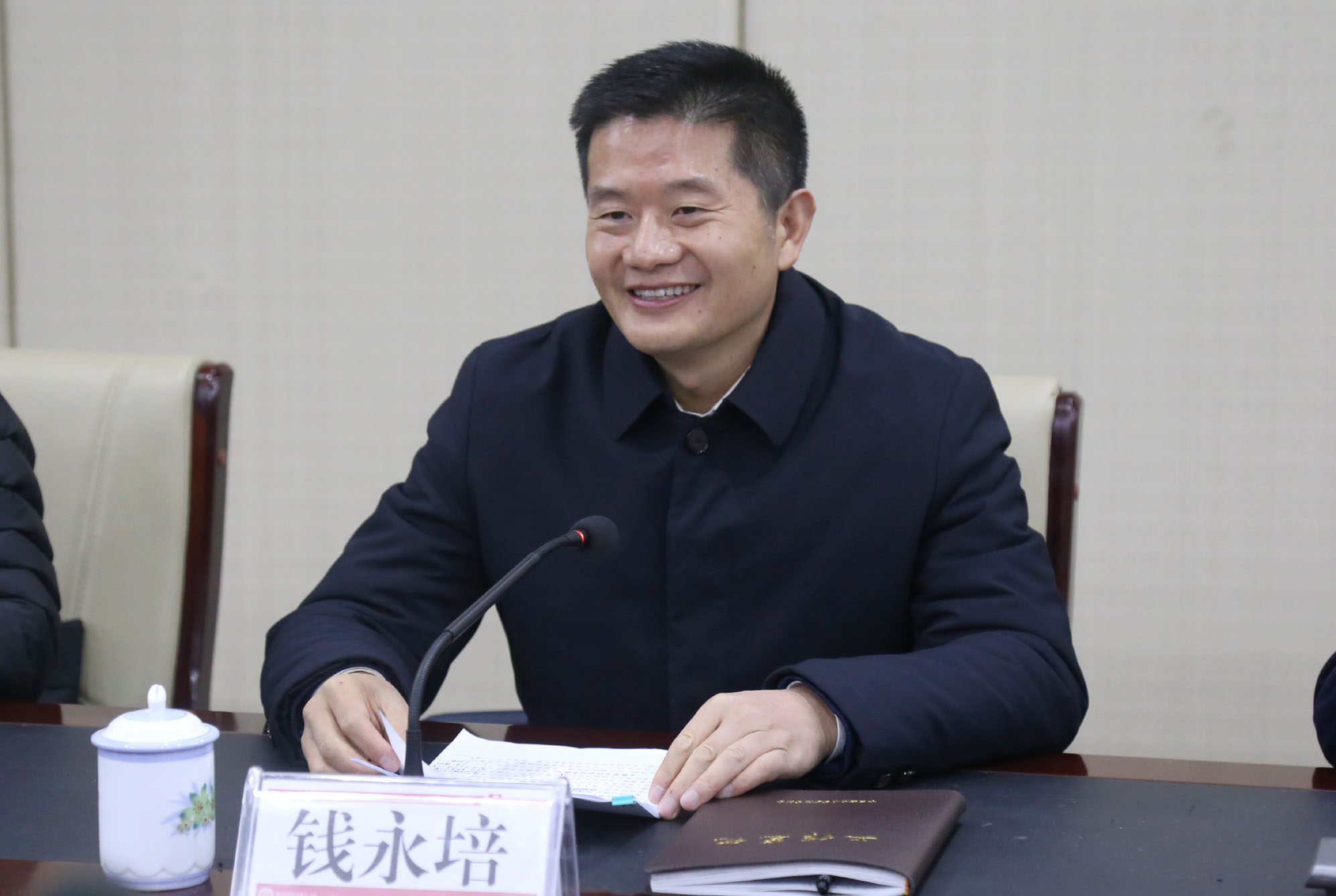 市委政法委常务副书记钱永培到校调研并为我院学生作