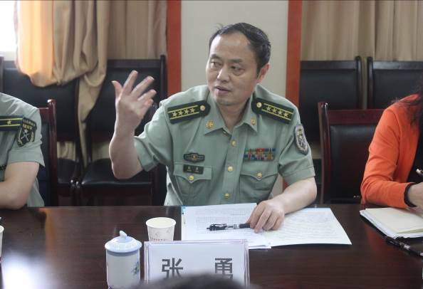 重庆市高校军事课课程建设检查评估专家组莅临我院评估军事课课程建设工作